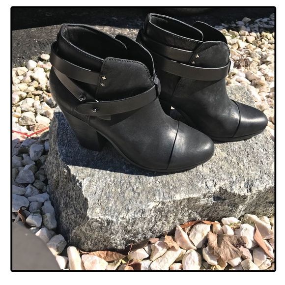 NIB $495 rag & bone | Leather | Harrow | Metal Stud Ankle Boots in Black - Picture 4 of 12